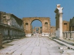 Foro_Arch of Tiberius